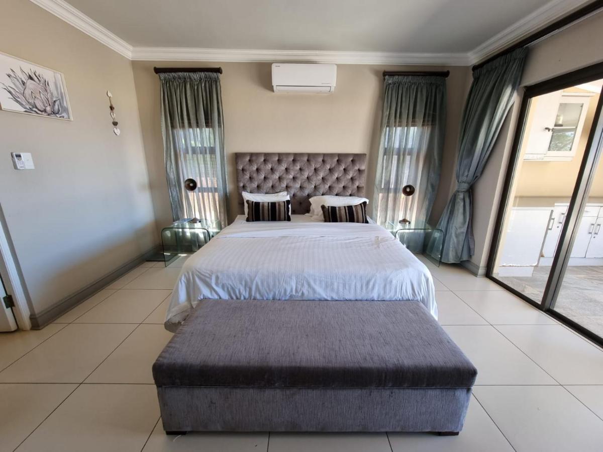 Relax Inn Балито Екстериор снимка
