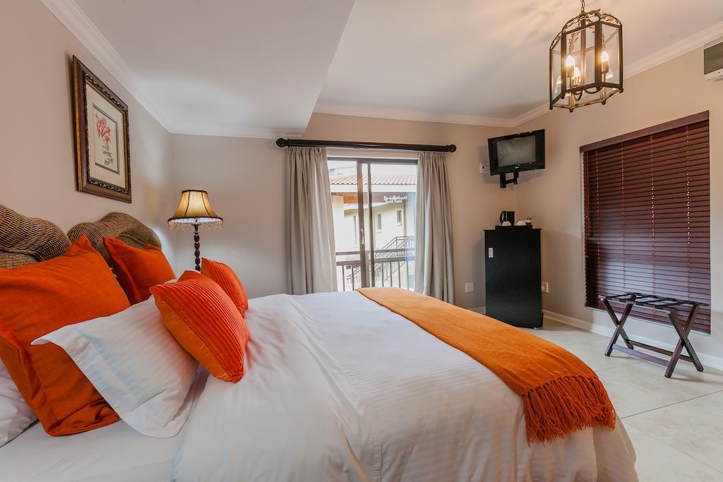 Relax Inn Балито Екстериор снимка